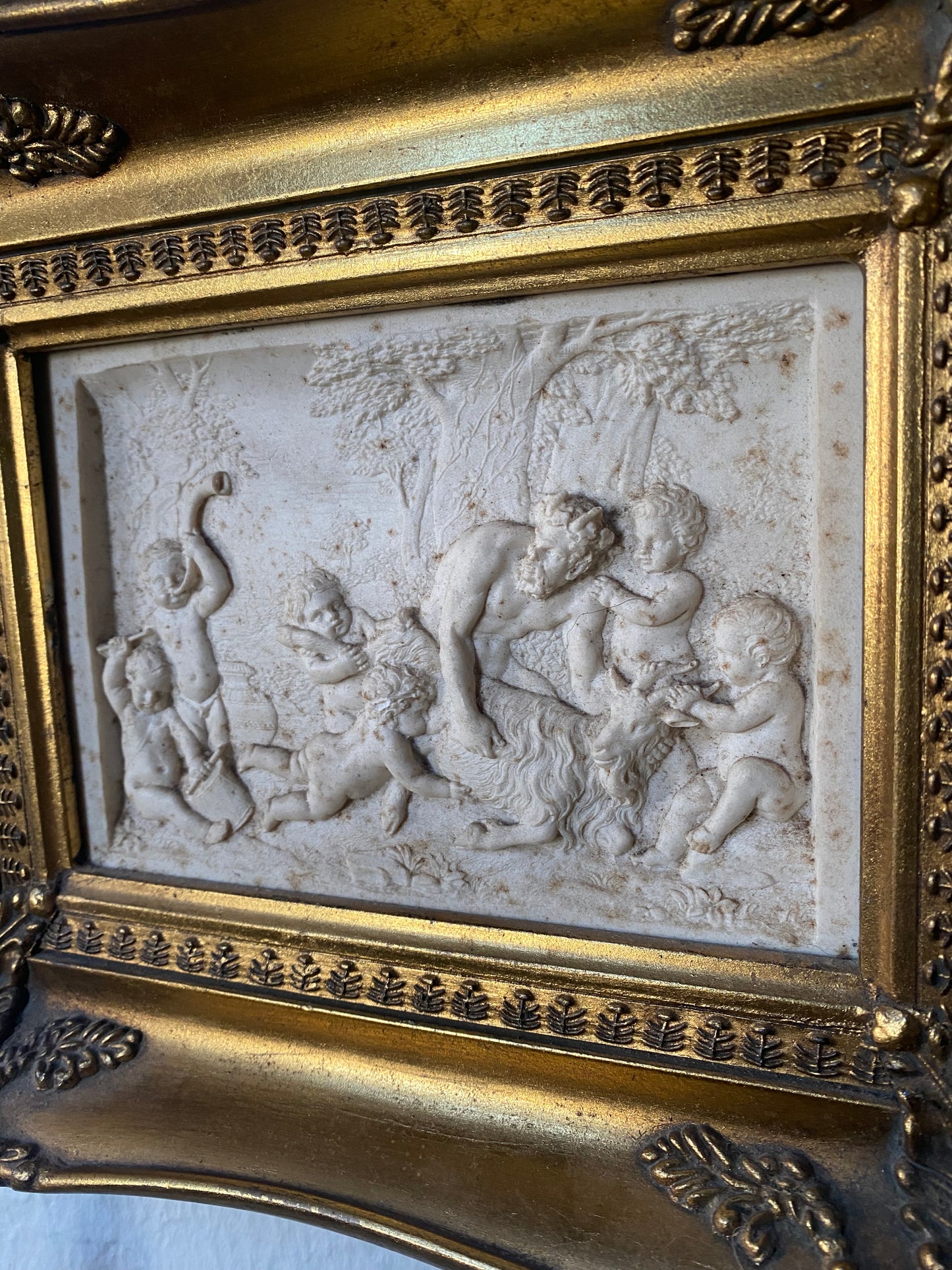 Tableau bas-relief en marbre