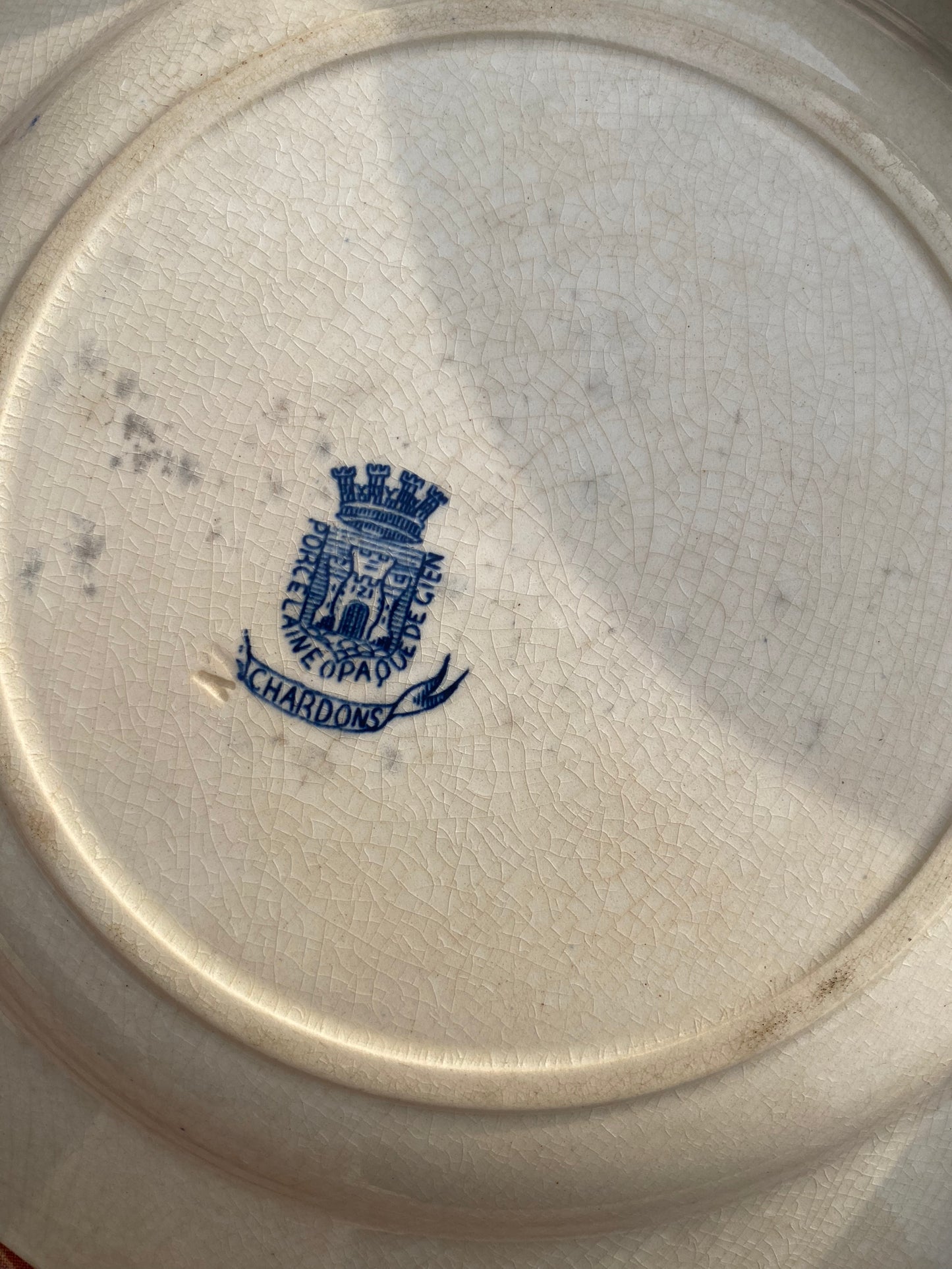 Grandes assiettes en Terre de Fer bleue - Décor Chardons de Gien