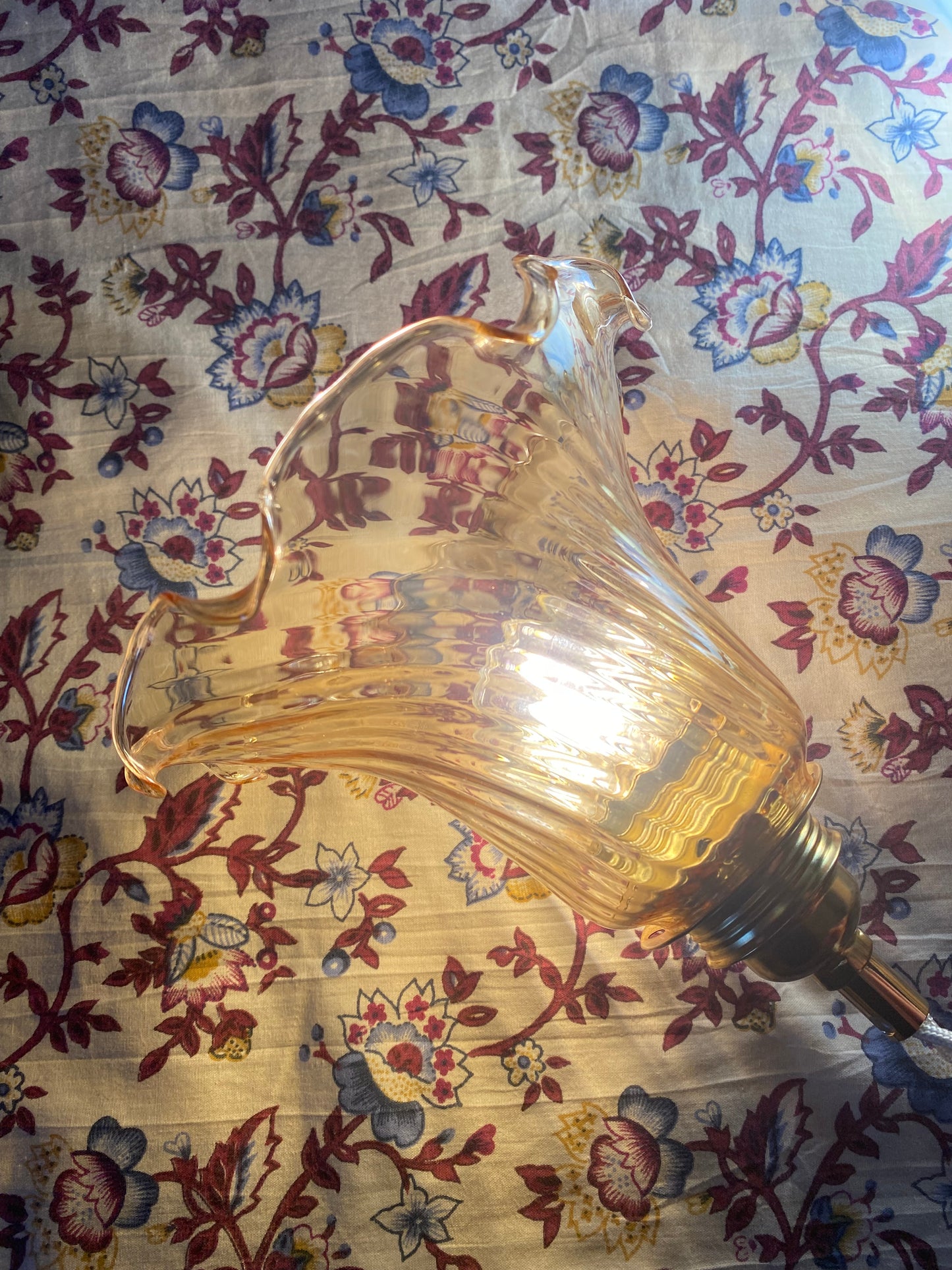 Lampes baladeuses aux tulipes anciennes