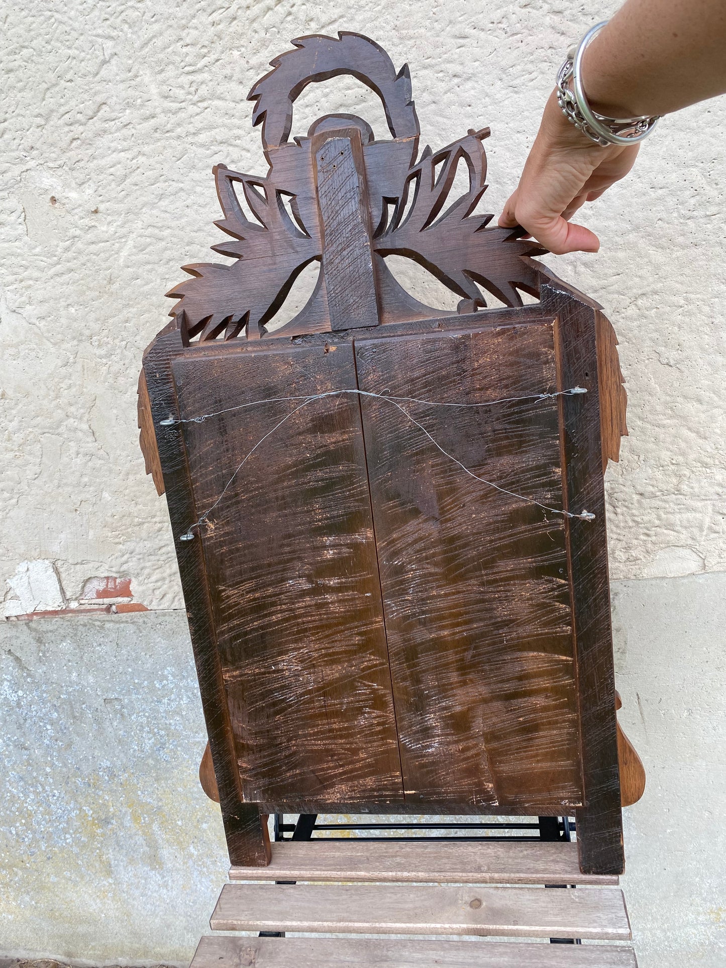 Miroir en bois sculpté 19ème à fronton
