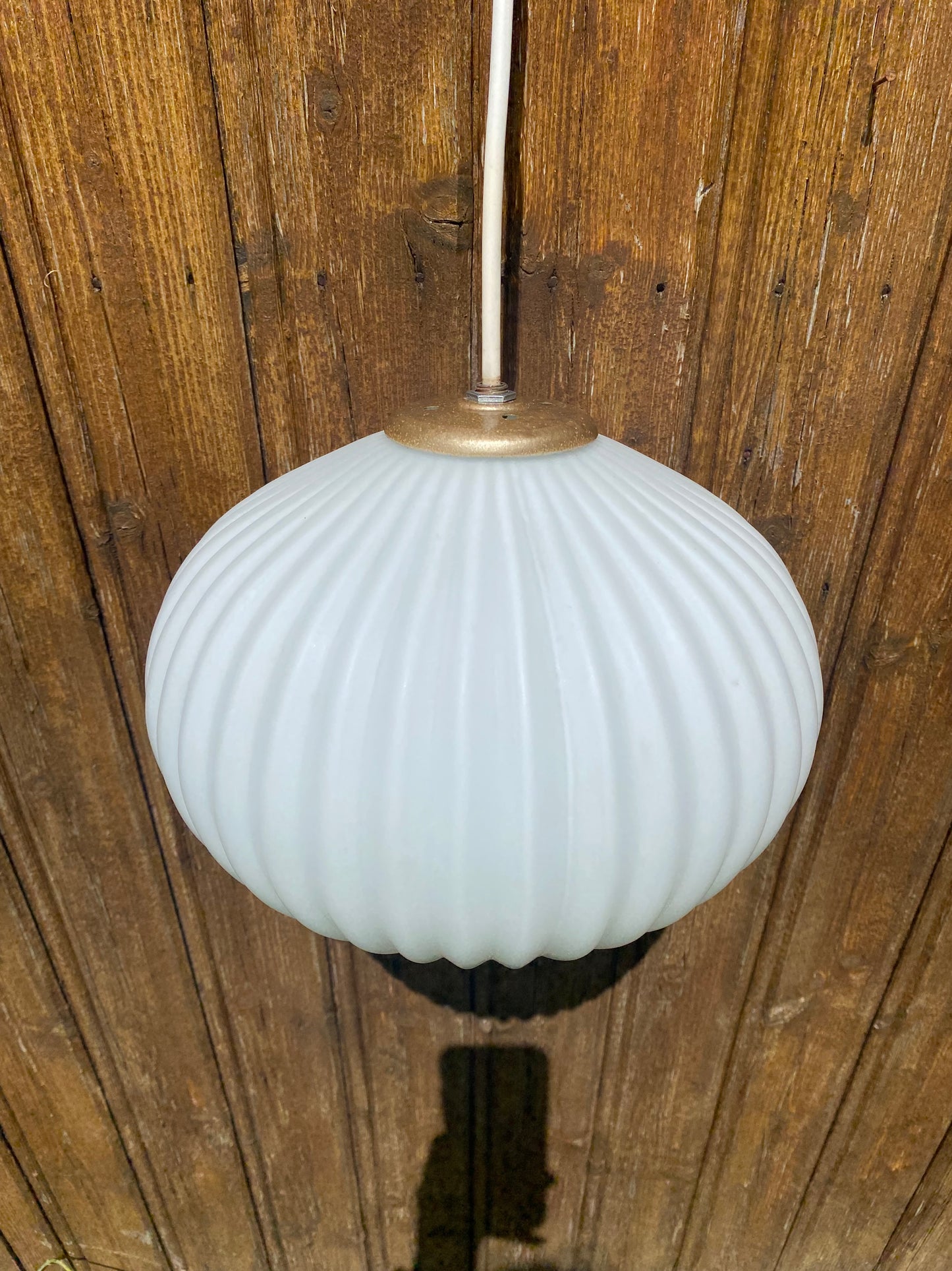 Suspension en opaline