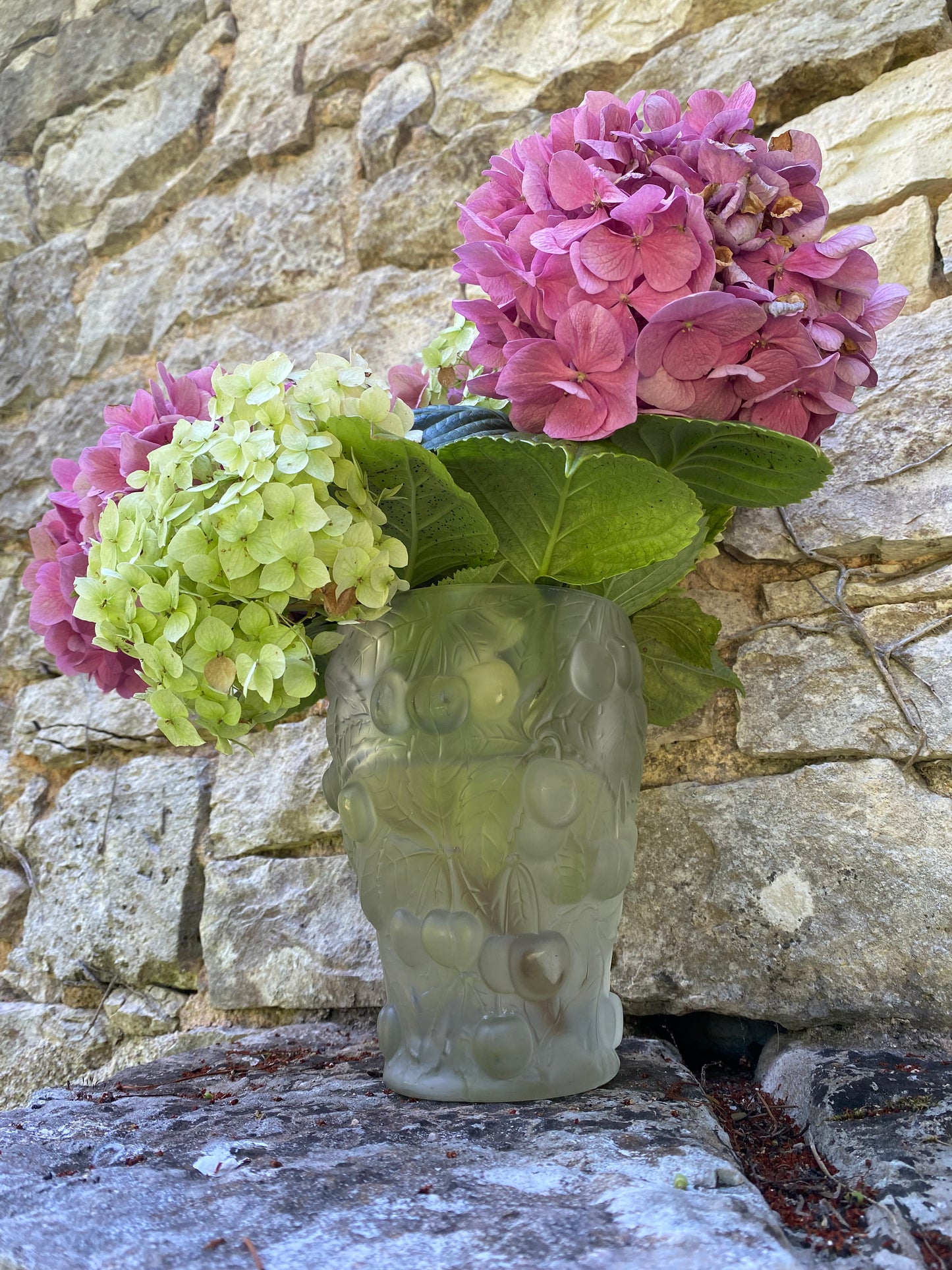 Vase Art Déco aux cerises