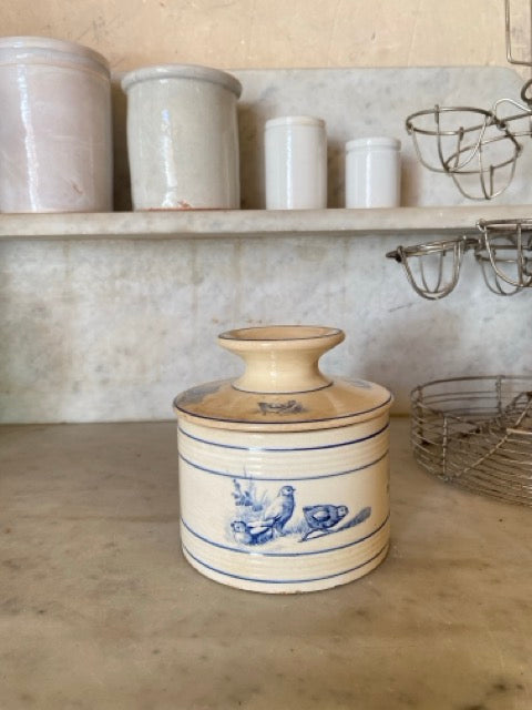Beurrier à eau ancien en faience