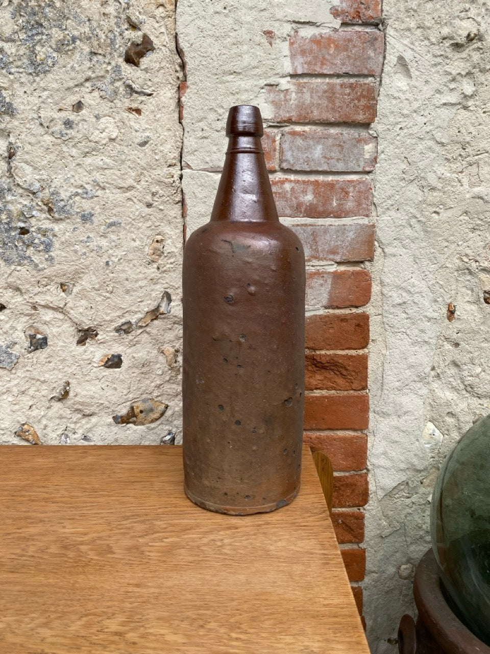 Grande bouteille vintage en grès de Quimper