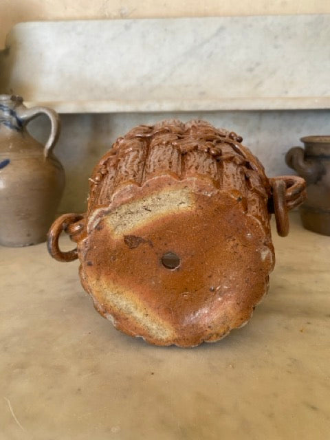 Cache-pot en grès vernissé - Barbotine feuilles de vigne