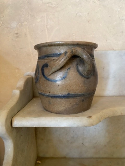 Ensemble de pots et flacons anciens en grès d’Alsace