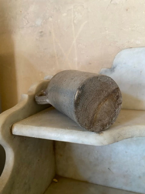 Ensemble de pots et flacons anciens en grès d’Alsace