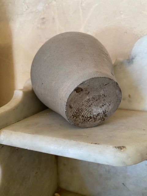 Ensemble de pots et flacons anciens en grès d’Alsace