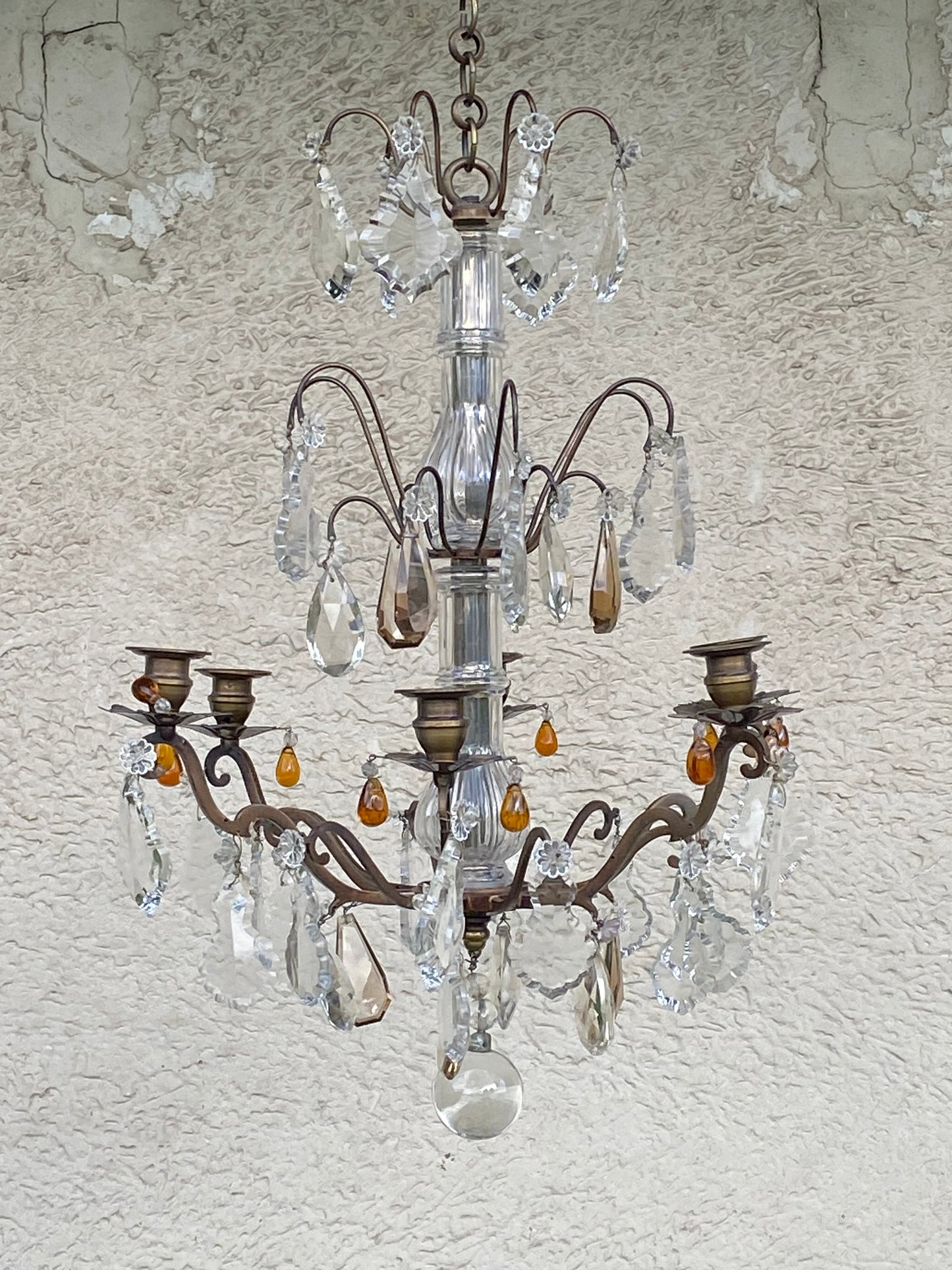 Lustre ancien en bronze avec pampilles en verre 