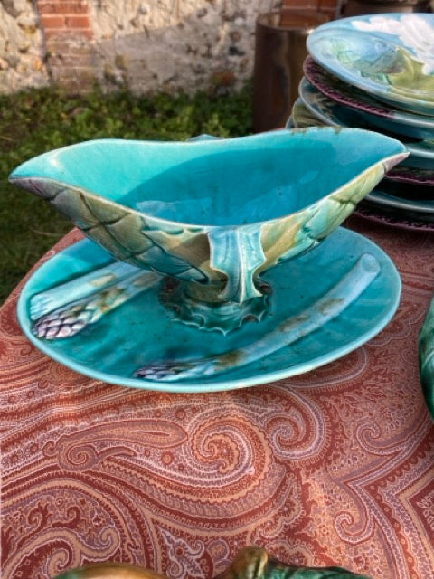 Service en barbotine Keller & Guérin Lunéville – Asperges & Artichauts