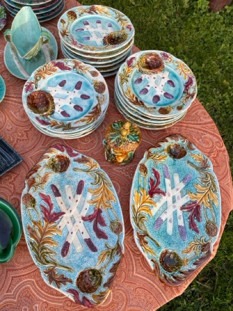 Service à asperges et artichauts en barbotine bleue - Orchies